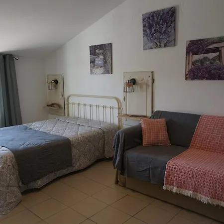 Avec Jardin A 6 Km Des Plages Apartment *